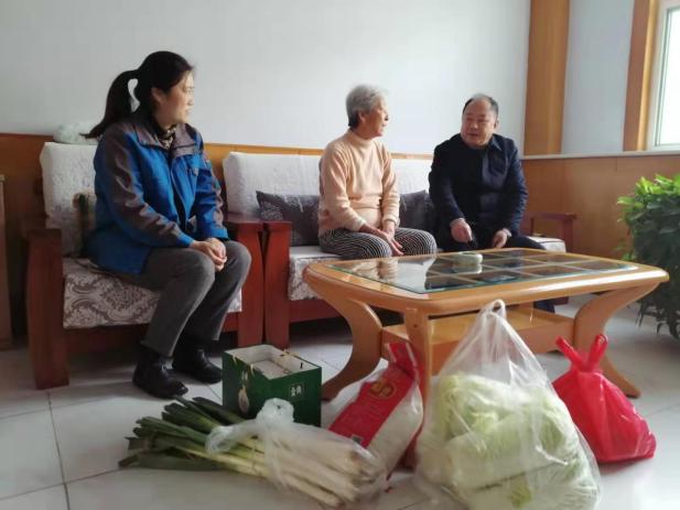 關愛老人  情暖人心