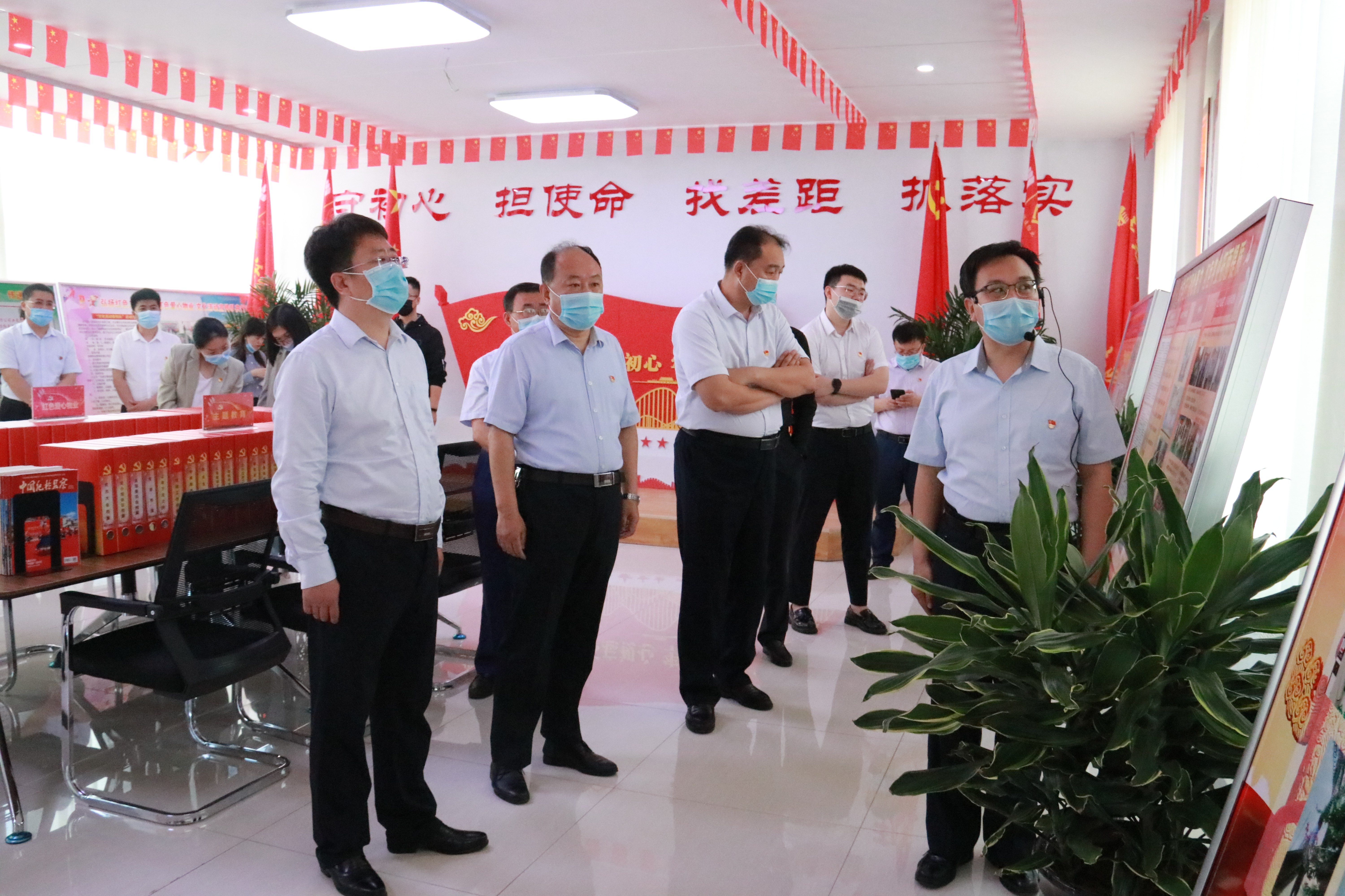 市國資委到城建物業公司觀摩指導基層黨建工作