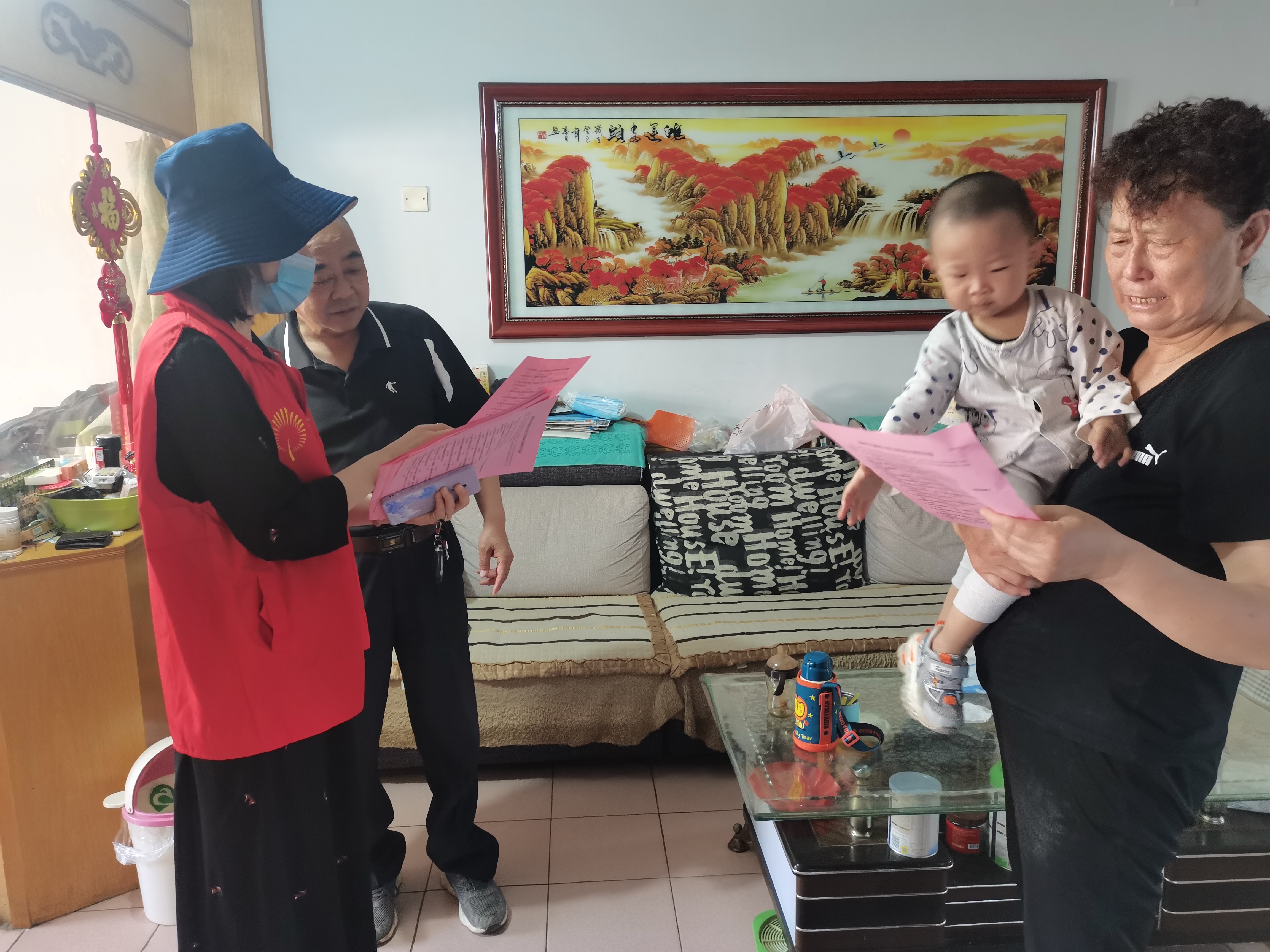 用心用情 提升文明創建感知度和幸福感——城投地產公司志愿者深入社區進行創城宣傳